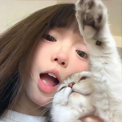 乳房与月亮